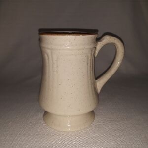 Elegant Cream Ceramic Mug